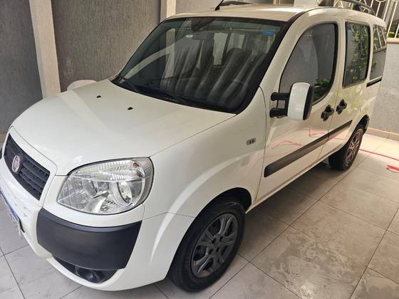 FIAT DOBLÒ 1.8 MPI ESSENCE 7L 16V FLEX 4P MANUAL FIAT DOBLÒ 1.8 MPI ESSENCE 7L 16V FLEX 4P MANUAL